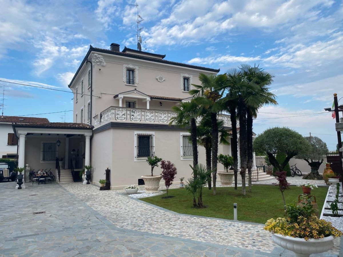 Bed & Breakfast Stazione Don Camillo